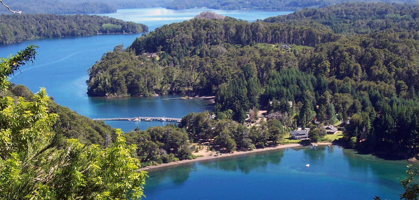 Villa la Angostura por 7 Lagos